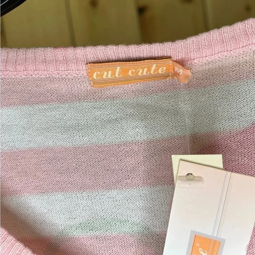 Cut Cute Sweater Size M​ - Picture 4 of 4
